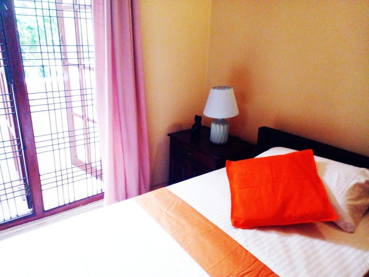 Ferienwohnung The Tourist Balcony Negombo Exterior foto