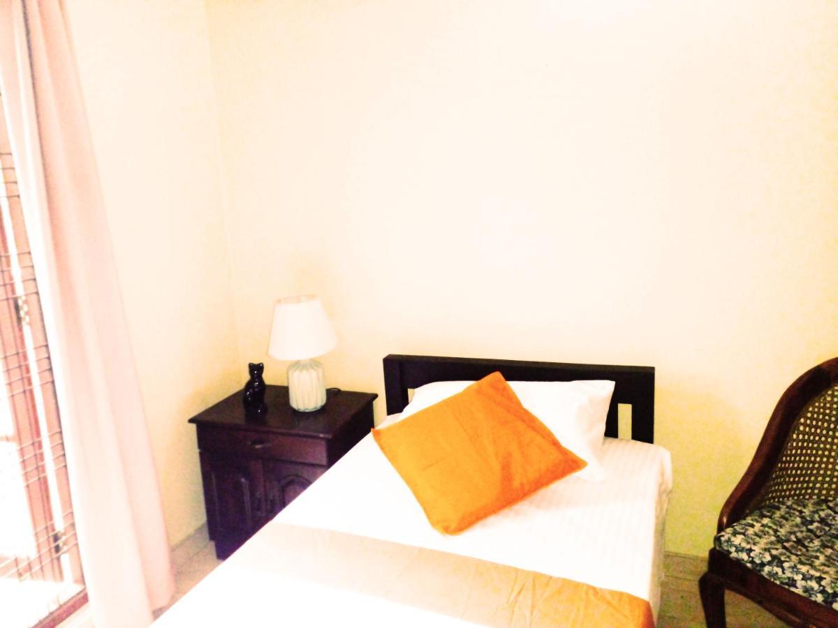 Ferienwohnung The Tourist Balcony Negombo Exterior foto